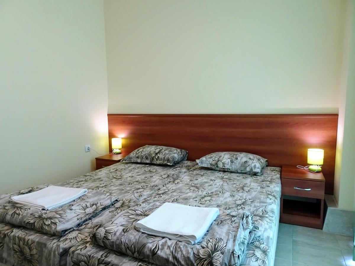 Hotel Niko 크레네보 외부 사진
